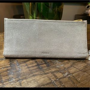 NWT - Fossil Shelby Clutch Wallet